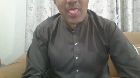 Snapshot of longthick1985 chatting on 03-19-26, 01:20 Lleida-man online show from 03-19-26, 01:20