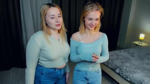 Kaila and Polly online show from 02-09-26, 04:11