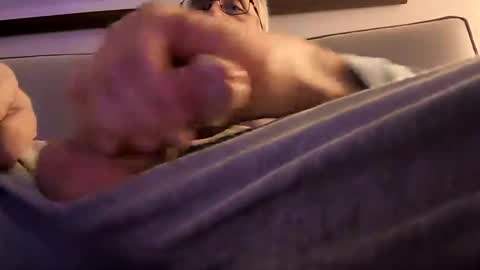 looking469 online show from 10-07-25, 04:09