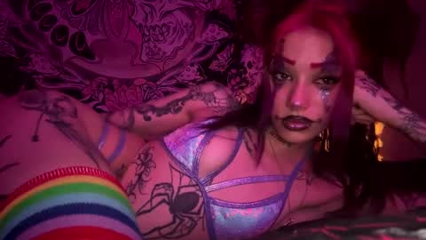 lookingforlona online show from 10-04-25, 03:26