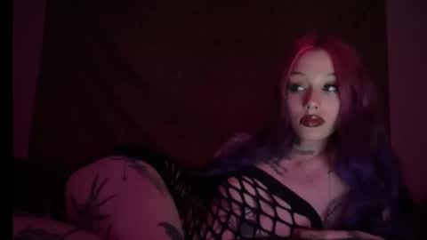 lookingforlona online show from 10-15-25, 02:33