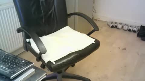 Lookingforx666 online show from 03-24-26, 02:38