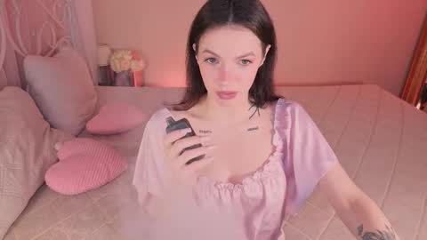 Luna online show from 10-17-25, 08:22