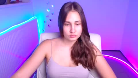 Lora online show from 10-15-25, 05:07