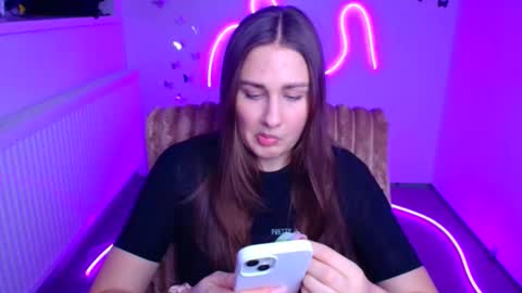Snapshot of lora_kisses chatting on 02-15-26, 12:36 Lora online show from 02-15-26, 12:36