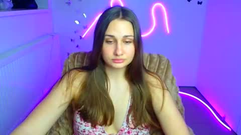 Snapshot of lora_kisses chatting on 03-31-26, 12:16 Lora online show from 03-31-26, 12:16