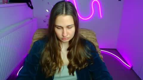 Snapshot of lora_kisses chatting on 05-14-26, 07:04 Lora online show from 05-14-26, 07:04