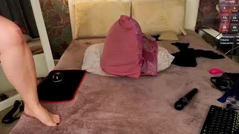 Snapshot of lorabigass chatting on 02-21-25, 03:21 Lora online show from 02-21-25, 03:21