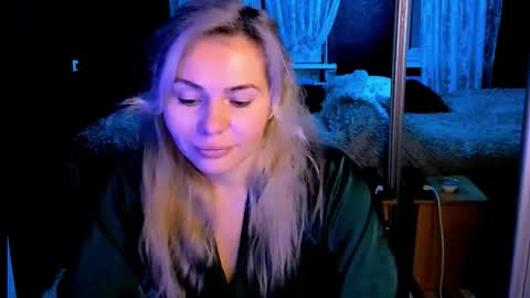 Lora online show from 10-30-25, 02:46