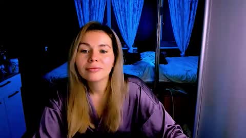 Lora online show from 12-05-25, 02:53