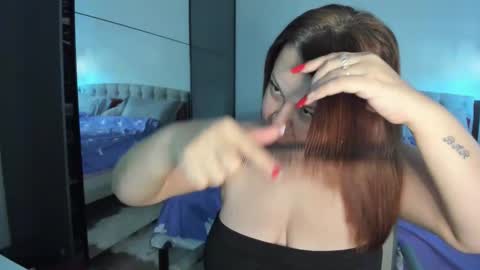 Lora online show from 10-11-25, 09:19