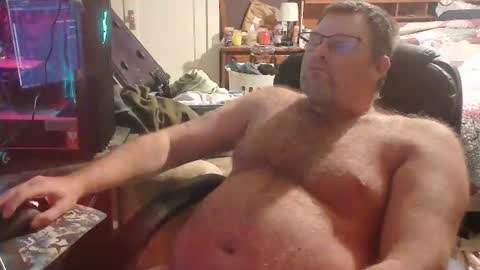 Snapshot of lordimaran chatting on 10-19-25, 02:01 lordimarans room online show from 10-19-25, 02:01