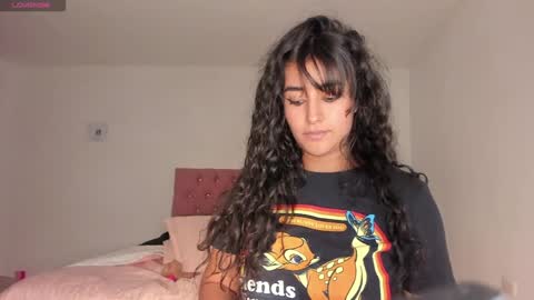 lore_rey online show from 01-06-25, 05:52