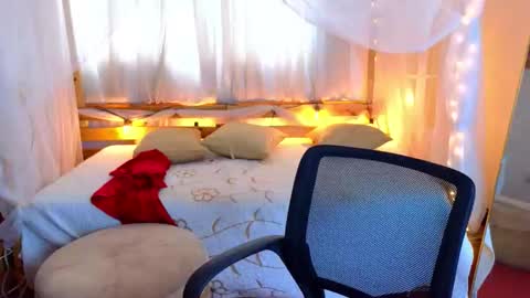 loreanis online show from 10-29-25, 09:05