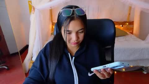 loreanis online show from 03-16-26, 06:06