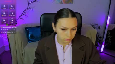 Lorel online show from 09-18-25, 06:04