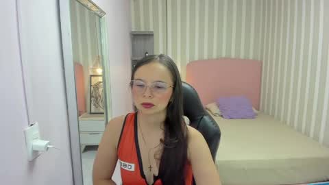 lorelaigiven online show from 05-30-26, 12:24