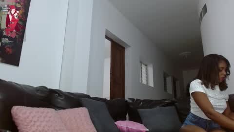 lorelei_pink online show from 09-13-25, 05:07