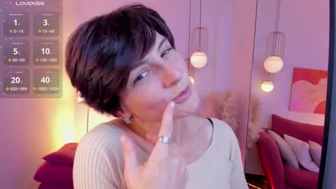 Loren online show from 10-07-25, 02:25