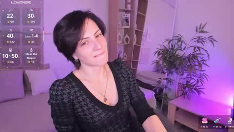 Loren online show from 12-19-25, 06:42