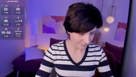 Loren online show from 12-22-25, 07:49