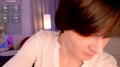 Loren online show from 05-13-26, 06:33
