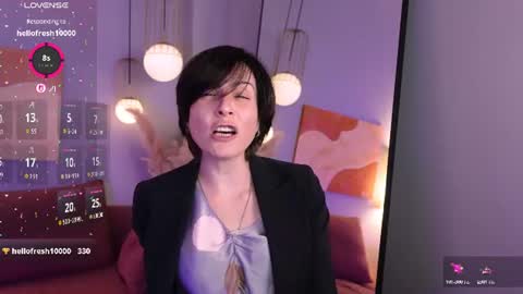 Loren online show from 06-19-26, 02:21