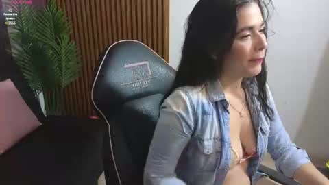 Loren online show from 06-22-26, 02:46