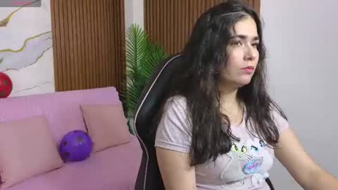 Loren online show from 06-25-26, 02:55