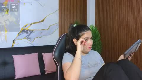 Loren online show from 07-01-26, 02:02