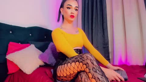 lesly lorena online show from 10-08-25, 03:04