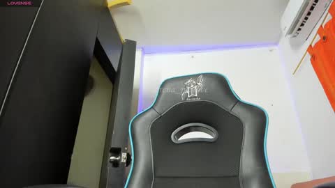 Lorena Parlove online show from 01-08-25, 02:14