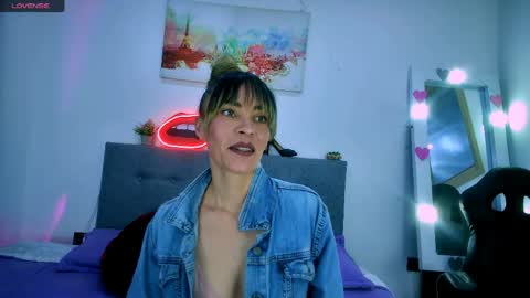lorena_sweet3 online show from 04-23-26, 01:46