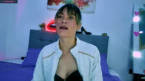lorena_sweet3 online show from 04-24-26, 01:46