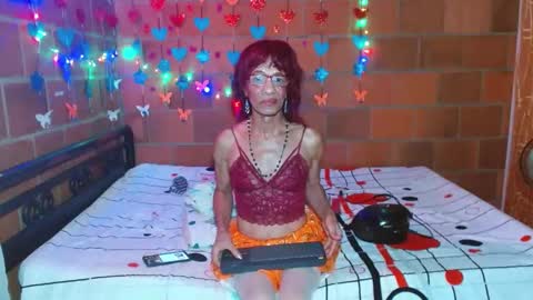 Lorena Capelli online show from 01-30-25, 01:00