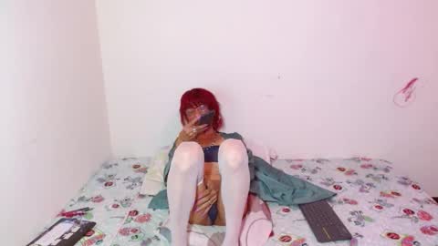 Lorena Capelli online show from 11-16-25, 01:33