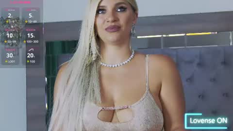 lorenaryan online show from 06-25-26, 08:19