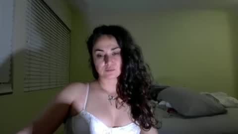 Snapshot of lorenlovely chatting on 09-17-25, 05:20 lorenlovely online show from 09-17-25, 05:20