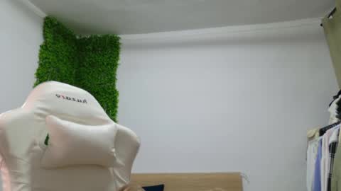 Amelia online show from 02-11-25, 08:10