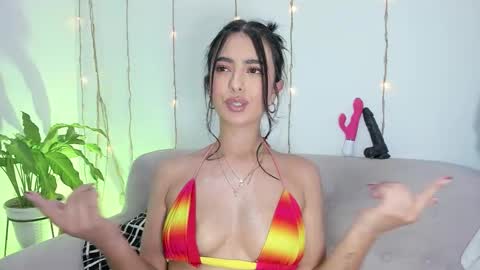 Snapshot of lorens_martin chatting on 02-13-26, 08:16 L O R E N online show from 02-13-26, 08:16