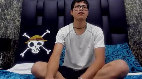 Lorenzo wildd online show from 02-06-26, 08:12