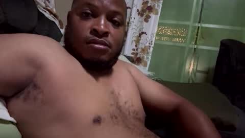 Snapshot of lorenzoakan30 chatting on 10-26-25, 01:00 lorenzoakan30 online show from 10-26-25, 01:00