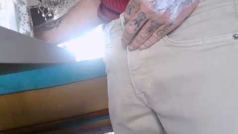 Snapshot of lorenzotdu41 chatting on 10-25-25, 11:29 Lorenzot41 online show from 10-25-25, 11:29