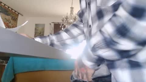 Snapshot of lorenzotdu41 chatting on 11-12-25, 10:48 Lorenzot41 online show from 11-12-25, 10:48