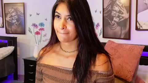loretahorny online show from 05-11-26, 01:28