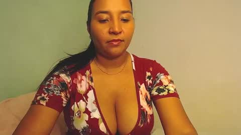 Loretta Gmez online show from 01-08-25, 12:49