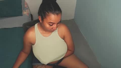 Snapshot of loretta_ chatting on 03-20-26, 02:16 Loretta Gmez online show from 03-20-26, 02:16