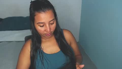 Snapshot of loretta_ chatting on 04-11-26, 12:26 Loretta Gmez online show from 04-11-26, 12:26