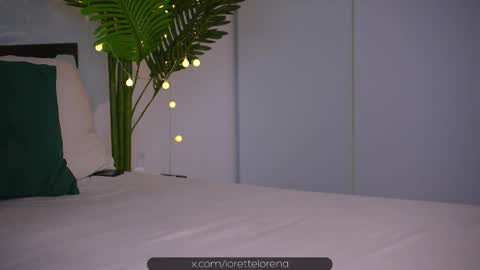 LoretteLorena online show from 10-12-25, 05:50