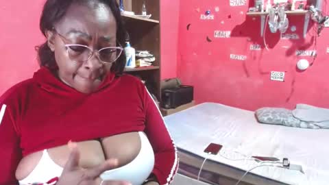 loretybighot online show from 10-09-25, 12:03